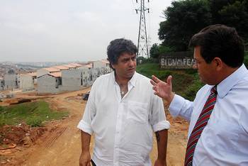 Prefeito de Osasco percorre a cidade vistoriando obras