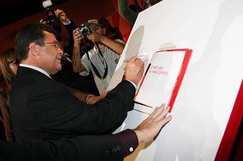 Prefeito Emidio prestigia aniversário do Finasa, em Osasco