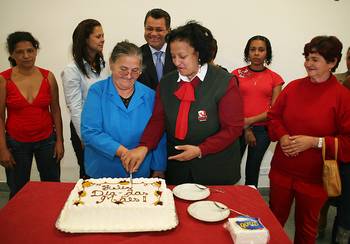 Fundo Social de Solidariedade de Osasco comemora o Dia das Mães