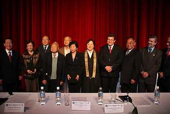 Prefeito prestigia sessão solene em homenagem ao centenário da imigração japonesa