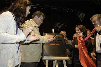 Avenida Presidente João Goulart é inaugurada em clima de festa