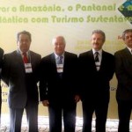 André Menezes (Diretor de Políticas Institucionais da ACEO), Benedito Ferreira (Conselheiro da ACEO), Juracy Dalle Lucca (Secretário SICA), Marcos Finco (Diretor de Indústria - SICA) e Carlos Dezen (Diretor de Relações Institucionais e Sociais da ACEO).